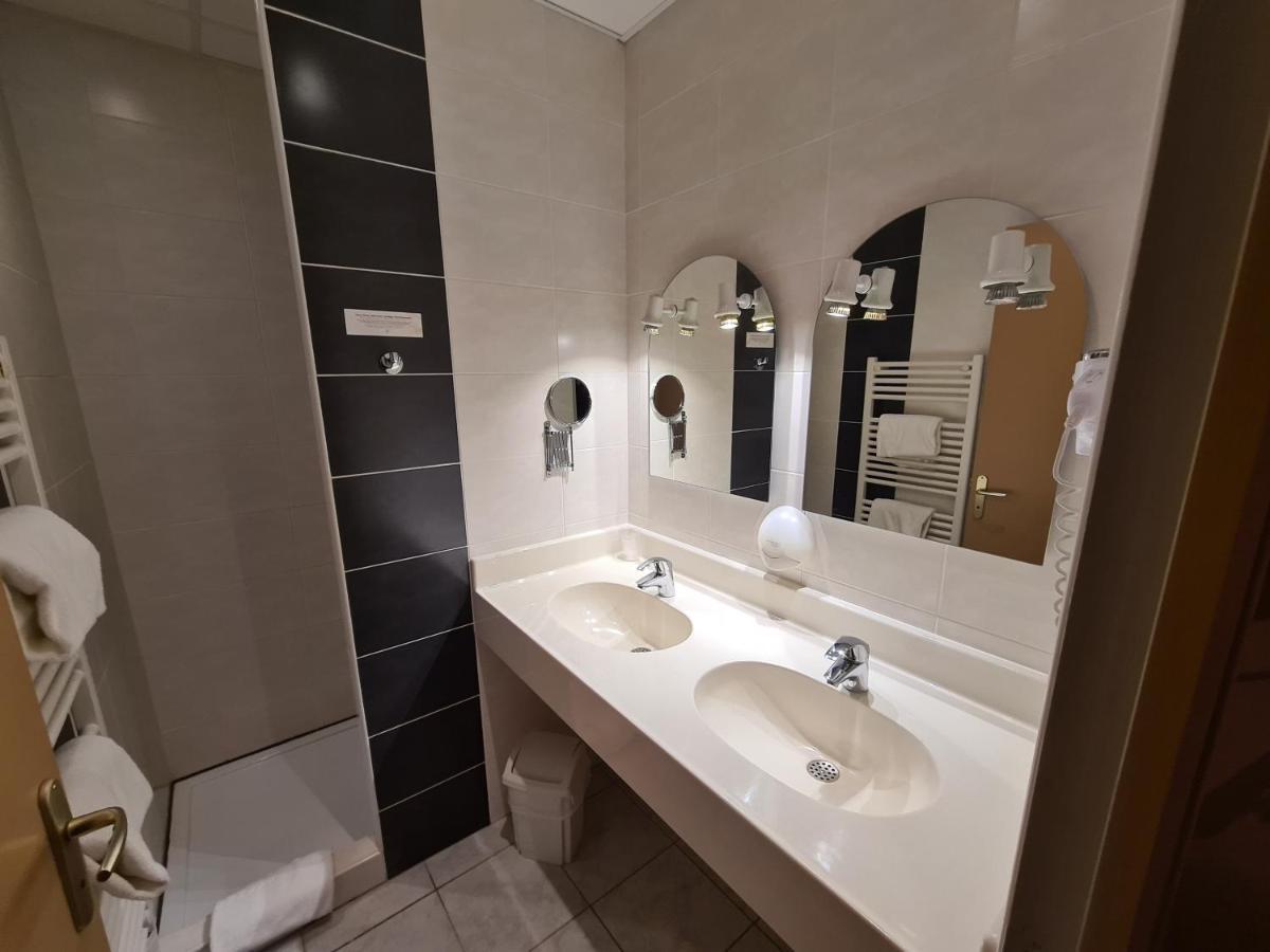 Hostellerie Du Cantal Murat  Ngoại thất bức ảnh